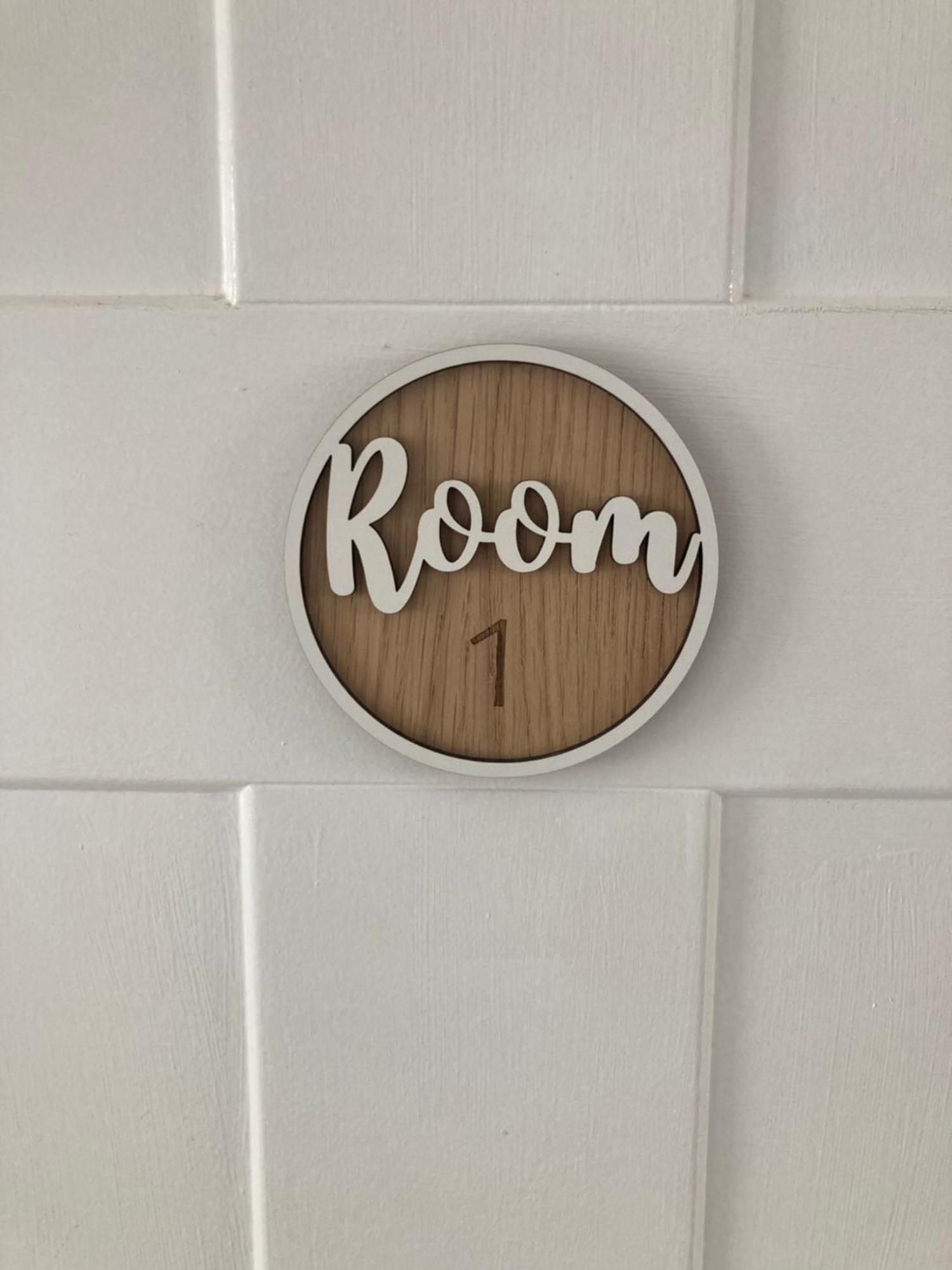 Private Double Room With Ensuite, No Breakfast, Truro City Centre מראה חיצוני תמונה